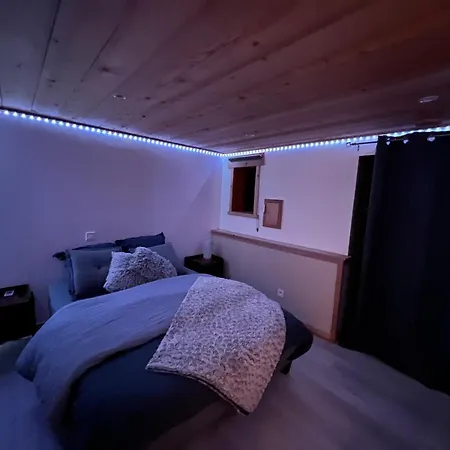 Etape 2 Pers Independante Ideale Avant Ou Apres Votre Sejour En Station Δωμάτια σε οικογενειακή κατοικία La Plagne